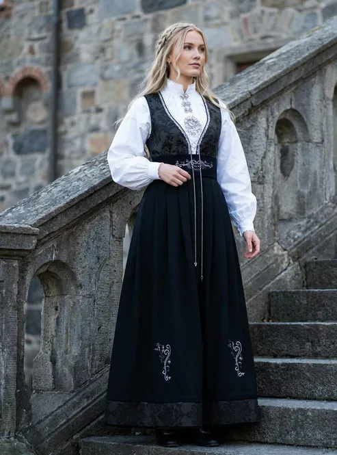 Hovedbilde Tora festdrakt til dame i sort 